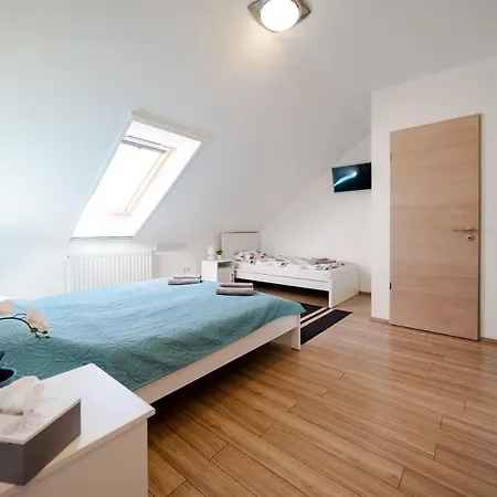 Pipacs Panír&grill Garden 3*